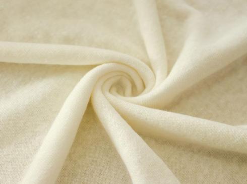 Temukan kombinasi sempurna antara kenyamanan dan performa dengan Kain Jersey Linen